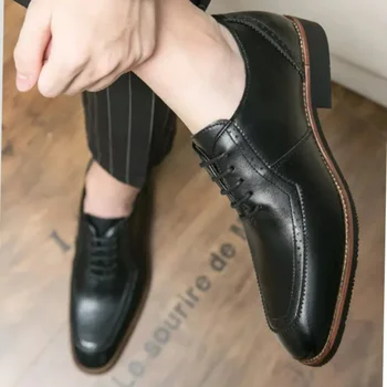 Мужская кожаная обувь Мужская обувь из натуральной кожи Весна 2023, новая деловая официальная одежда, стильная черная дышащая повседневная обувь с мягкой подошвой
