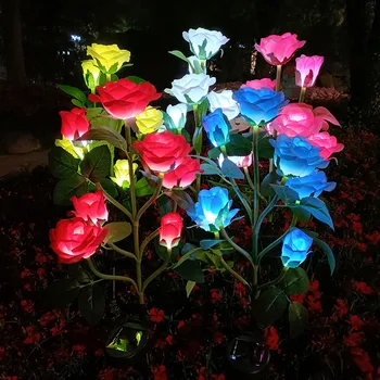 Солнечные светильники в виде цветка розы для украшения сада, двора, балкона, водонепроницаемая светодиодная лампа с автоматическим включением/ выключением, 7 головных ламп, синий, красный
