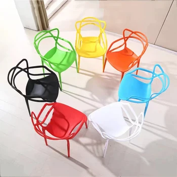 Уникальные аксессуары для рук Уличные эргономичные дизайнерские обеденные стулья в скандинавском стиле, Современная кухонная мебель для гостиной Sillas Lounge